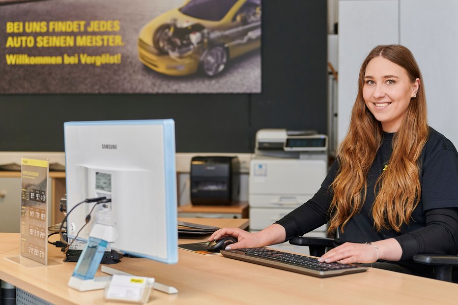 Foto: Die Ausbildung in der Automobilwerkstatt.