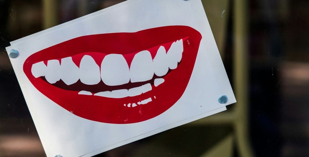 Zahnaufhellung - ein strahlend weißes Lächeln