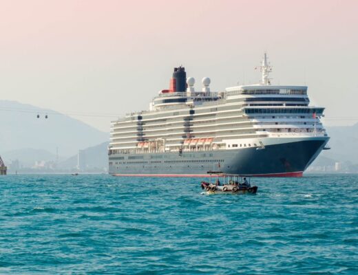 Die Reise auf einem luxuriösen Kreuzfahrtschiff