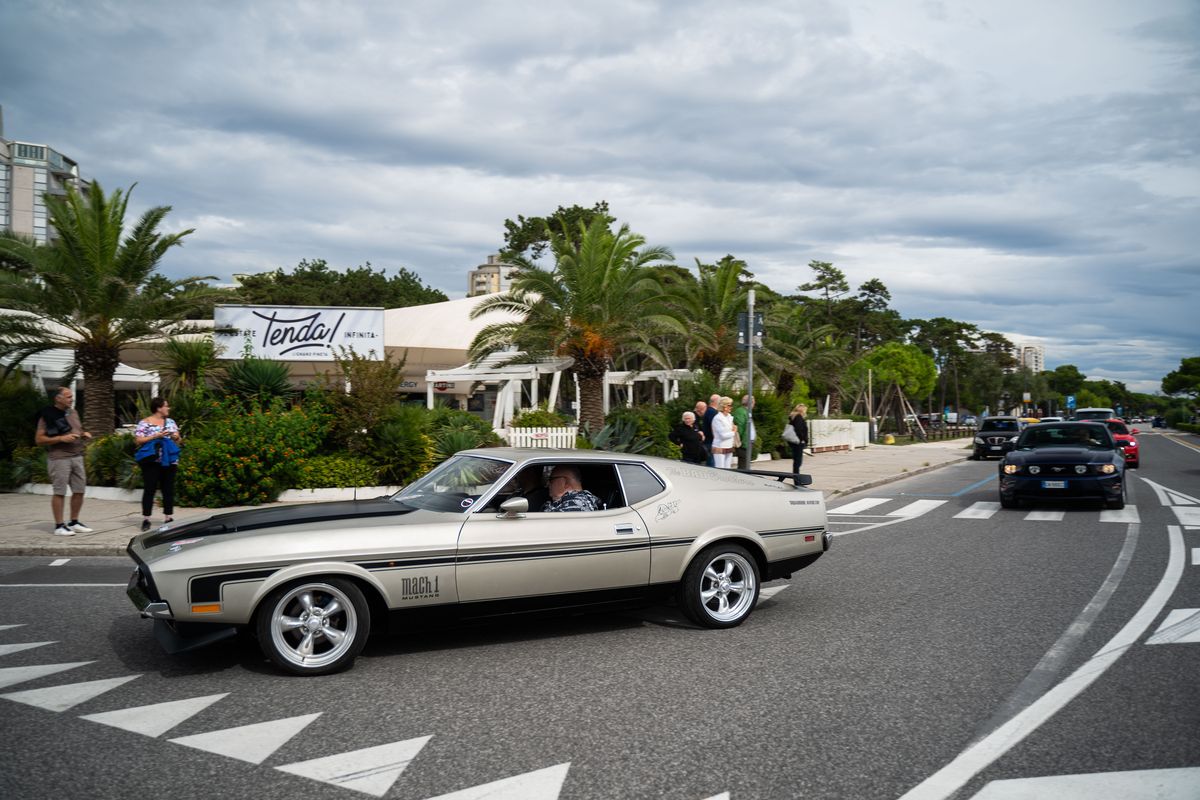 Foto: Lignano Sabbiadoro - US Cars on the Beach.